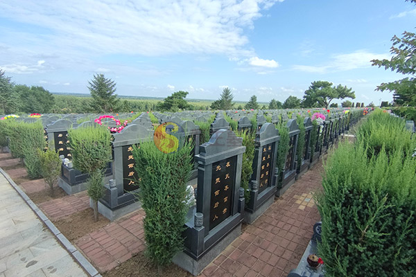 沈阳墓地买第一排好不好?有哪些讲究和利弊? 沈阳墓地买第一排好不好?有哪些讲究和利弊?